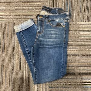 Liverpool Cropped Jeans